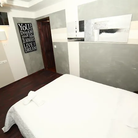 Hotel De France Tey Resort 2*